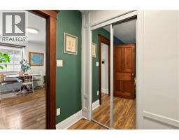 94 EDGEMONT Street N - 32