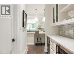 2458 MEADOWOOD Crescent - 10