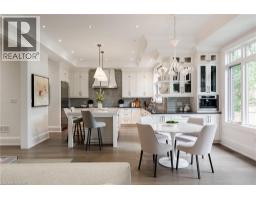 2458 MEADOWOOD Crescent - 11