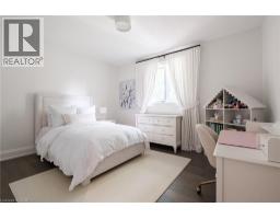 2458 MEADOWOOD Crescent - 33