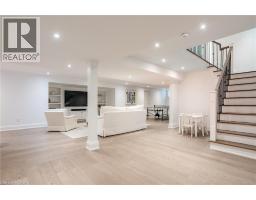 2458 MEADOWOOD Crescent - 36