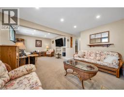 43 HOBART Crescent - 28