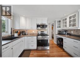 2387 LAKESHORE Road - 20