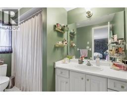 55 WOODSIDE Square - 32