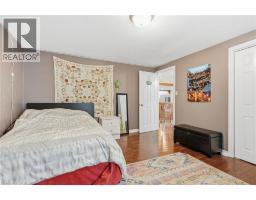 55 WOODSIDE Square - 34