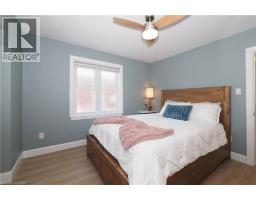 784 ELIZABETH Street - 19