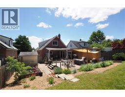784 ELIZABETH Street - 34