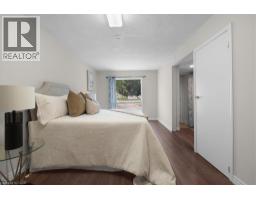 421 BAIRSTOW Crescent - 25