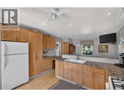 162 5TH CONC Road E - 24