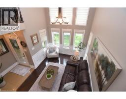 16 WOODCOTE Crescent - 11