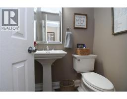 16 WOODCOTE Crescent - 25