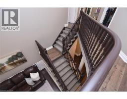 16 WOODCOTE Crescent - 31