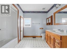 53 YOUNG Road - 11