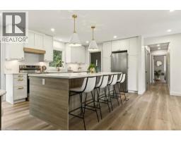 18 GARDEN Avenue - 5