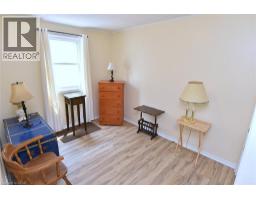 340 KING Street W - 14