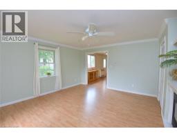 340 KING Street W - 17