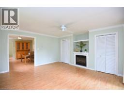 340 KING Street W - 20