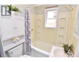 340 KING Street W - 5