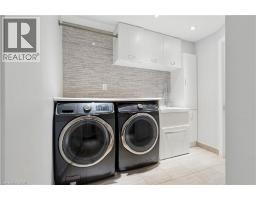 168 HAMPSON Crescent - 31