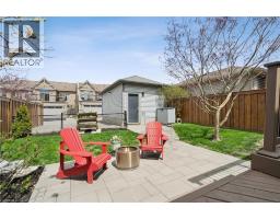 168 HAMPSON Crescent - 40