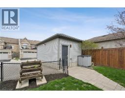 168 HAMPSON Crescent - 43
