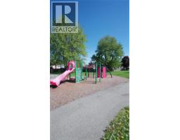 371 BRANTWOOD PARK Road - 27