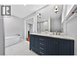 5 MAYS Crescent - 21