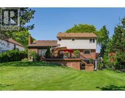 5 MAYS Crescent - 38