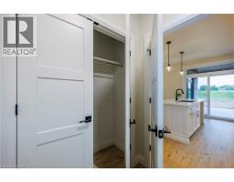 93 DUCHESS Drive - 11
