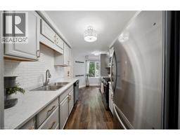45 FREEMAN Crescent - 11