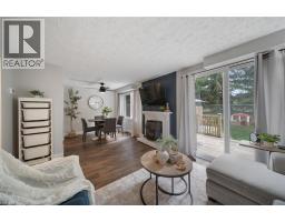 45 FREEMAN Crescent - 17
