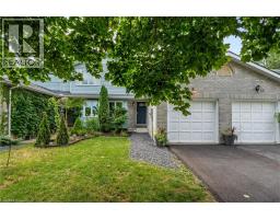 45 FREEMAN Crescent - 2