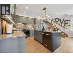 3 QUEENSBROOK Crescent - 14