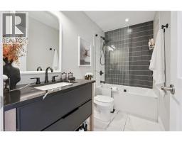 3 QUEENSBROOK Crescent - 22