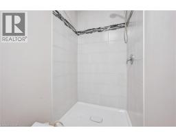 29 ENGLISH Crescent - 25