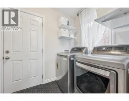 29 ENGLISH Crescent - 26
