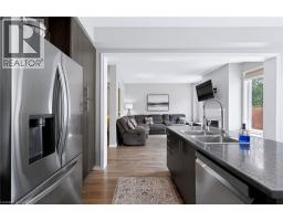 58 BISSET Avenue - 16
