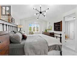 72 MELRAN Drive - 27