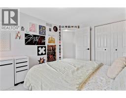 72 MELRAN Drive - 32