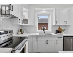 325 QUEENSDALE Avenue E - 11