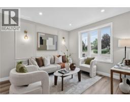 325 QUEENSDALE Avenue E - 16