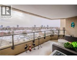 6 WILLOW Street UnitNo. 802 - 33