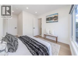 40 GLENDALE Avenue N - 33
