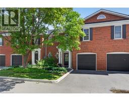 112 FAIRWOOD Place W - 1