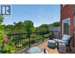 112 FAIRWOOD Place W - 11
