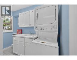 112 FAIRWOOD Place W - 37