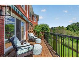 112 FAIRWOOD Place W - 44