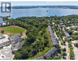 112 FAIRWOOD Place W - 48
