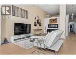 276 W KING Street W UnitNo. 213 - 28