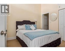 276 W KING Street W UnitNo. 213 - 32